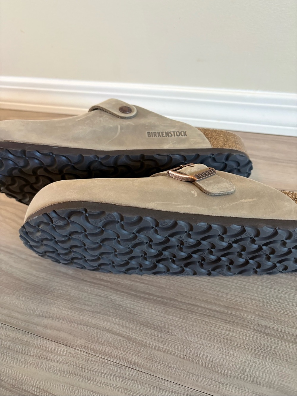 Birkenstock oiled leather Boston Clog - Taupe - Picture 6 of 7